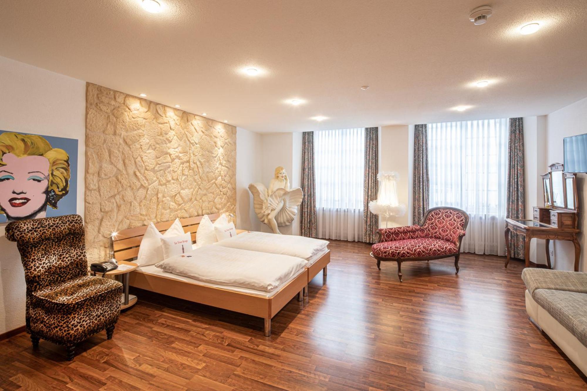 Hotel Roter Turm